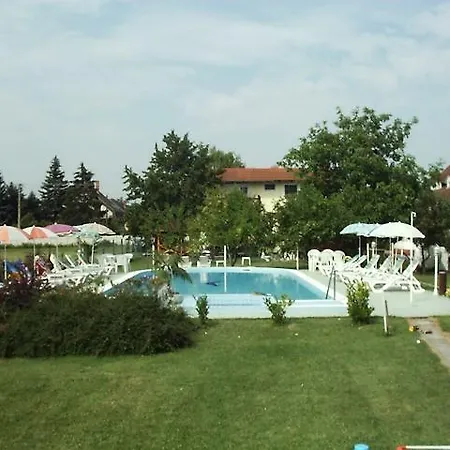 Vendégház Takacs Panzio *